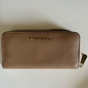 Michael Kors Nude Wallet